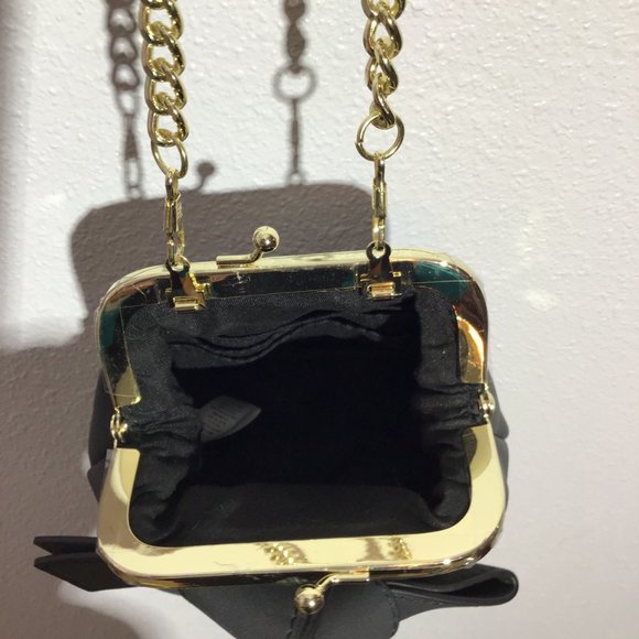 BGBGeneration - Picture 2 of 5